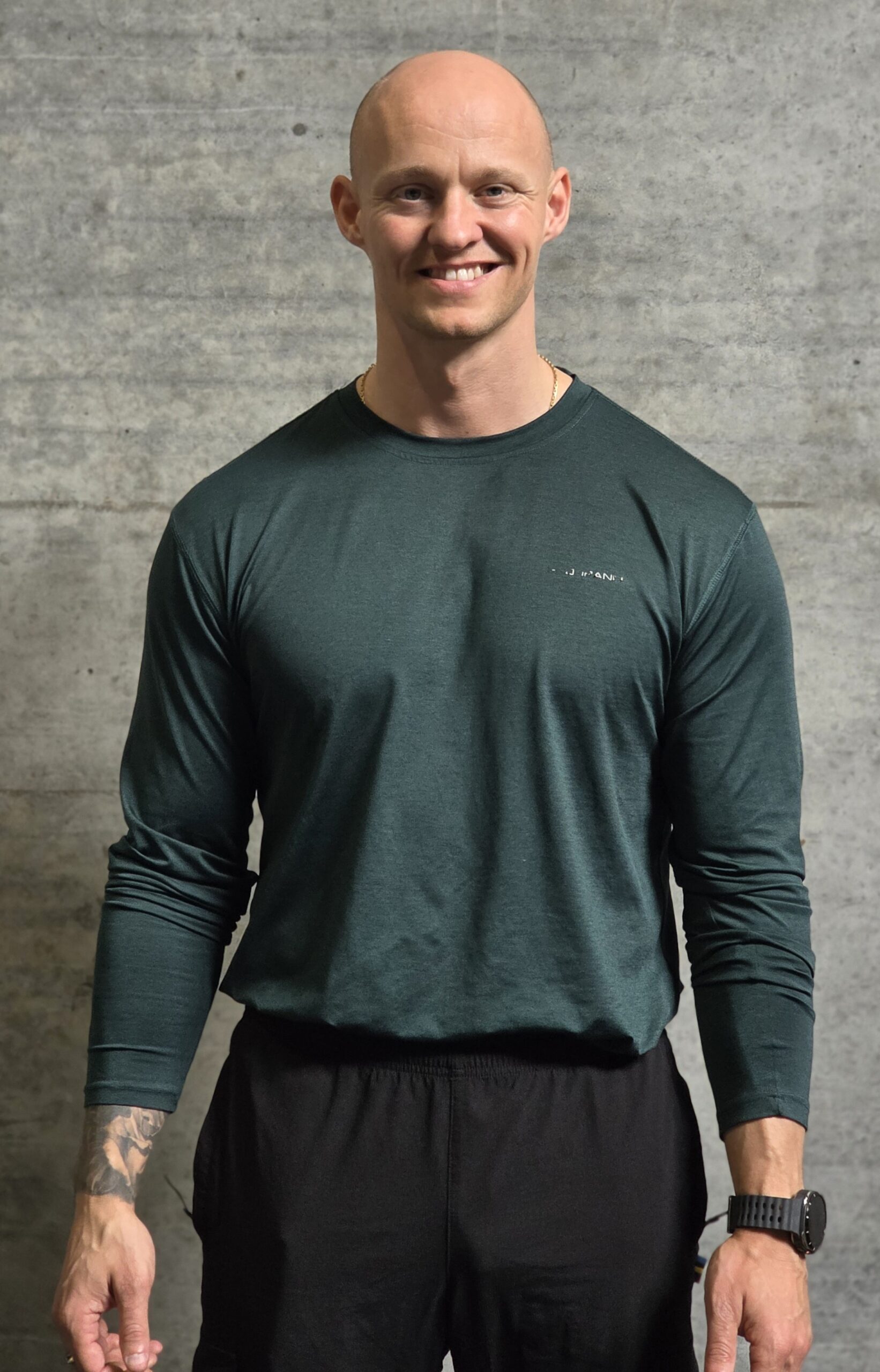 NHOA FITNESS logo